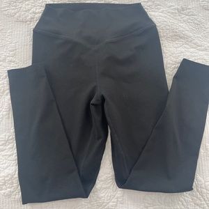 Black balance leggings